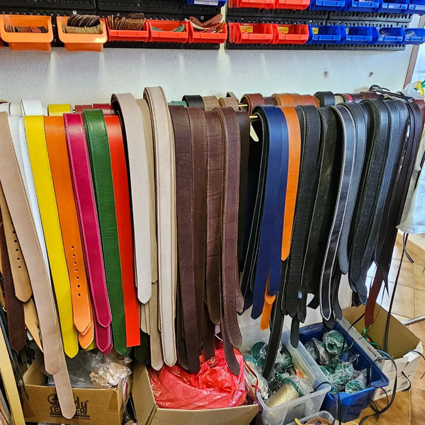 Our offer of belts and leather strips