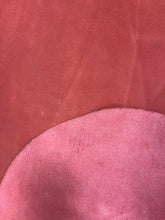 Načítať obrázok v Galérii, Hovädzia koža - velúr (červená)